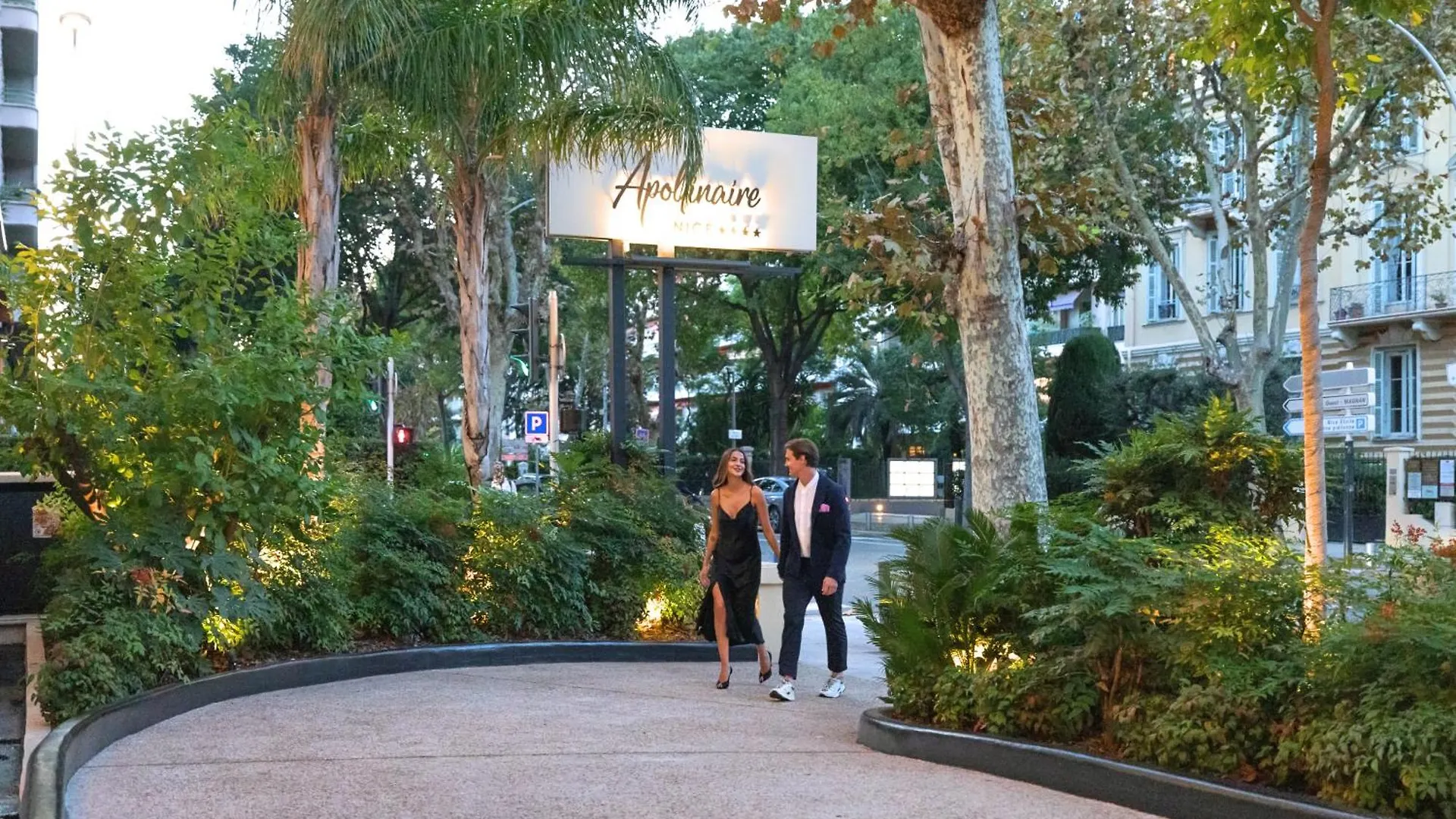 Hotel Apollinaire Nizza 4*,