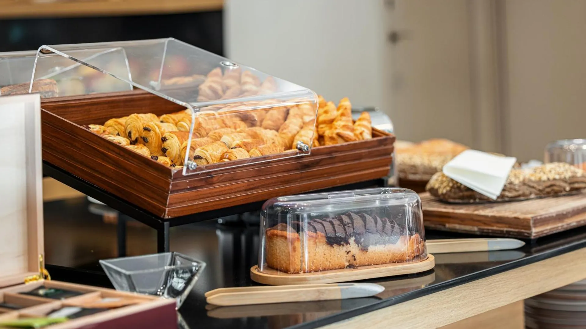 Hotel Apollinaire Nizza 4*,  Franciaország