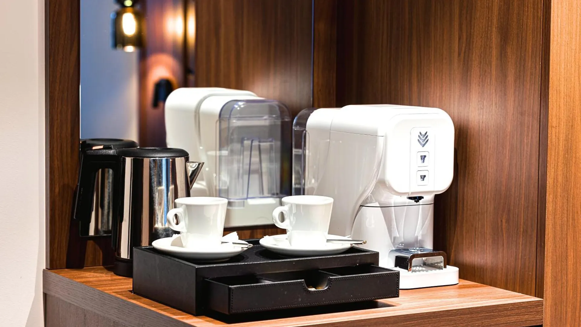 Hotel Apollinaire Nizza 4*,  Franciaország